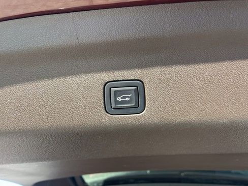 Used 2023 Chevrolet Tahoe LT image 7