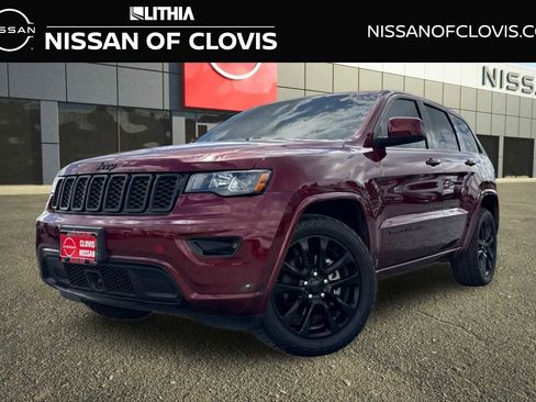 Used 2020 Jeep Grand Cherokee Altitude image 1