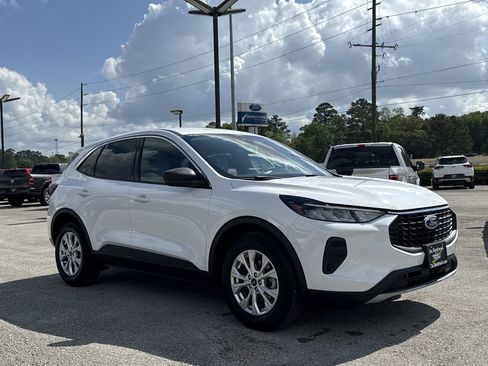 Used 2024 Ford Escape Active image 3