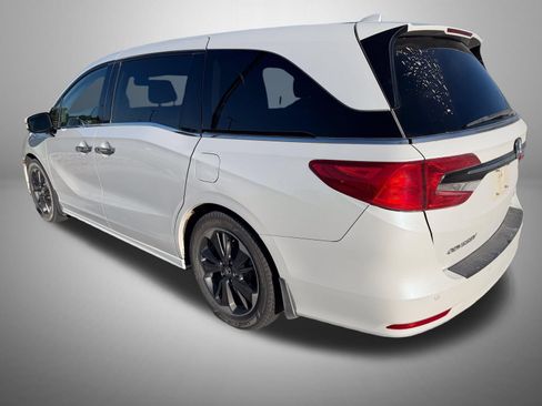 Used 2023 Honda Odyssey Elite image 4