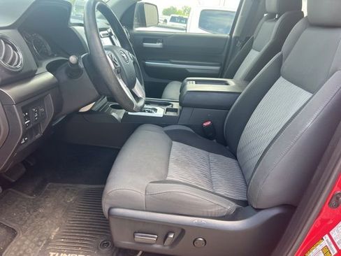 Used 2014 Toyota Tundra SR5 w/ SR5 Upgrade Package image 12