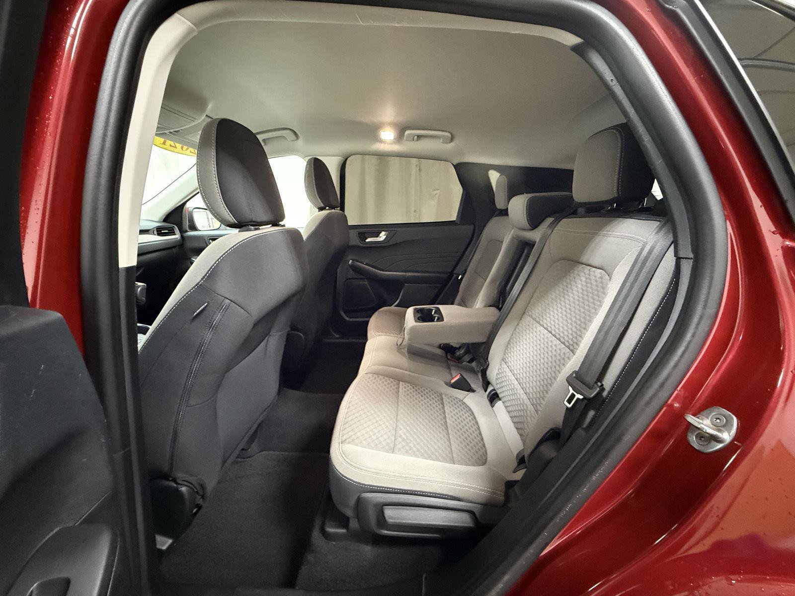 Used 2021 Ford Escape SE w/ Convenience Package AWD/4WD image 25