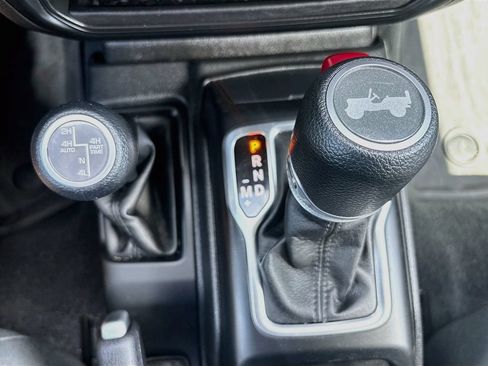 Used 2023 Jeep Wrangler Unlimited w/ 8.4" Radio Group AWD/4WD image 18