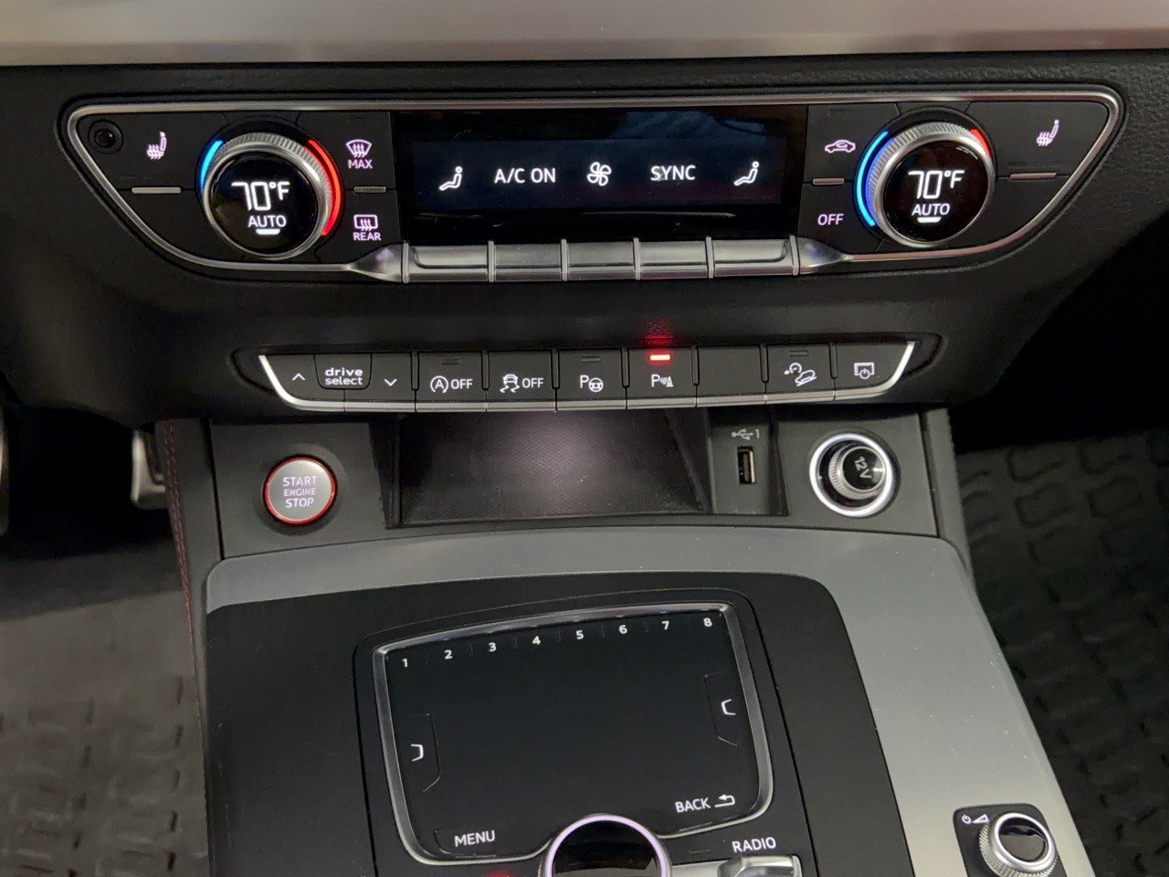 Used 2020 Audi SQ5 Prestige w/ Prestige Package AWD/4WD image 22