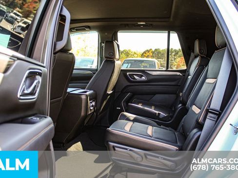 Used 2024 GMC Yukon AT4 image 17