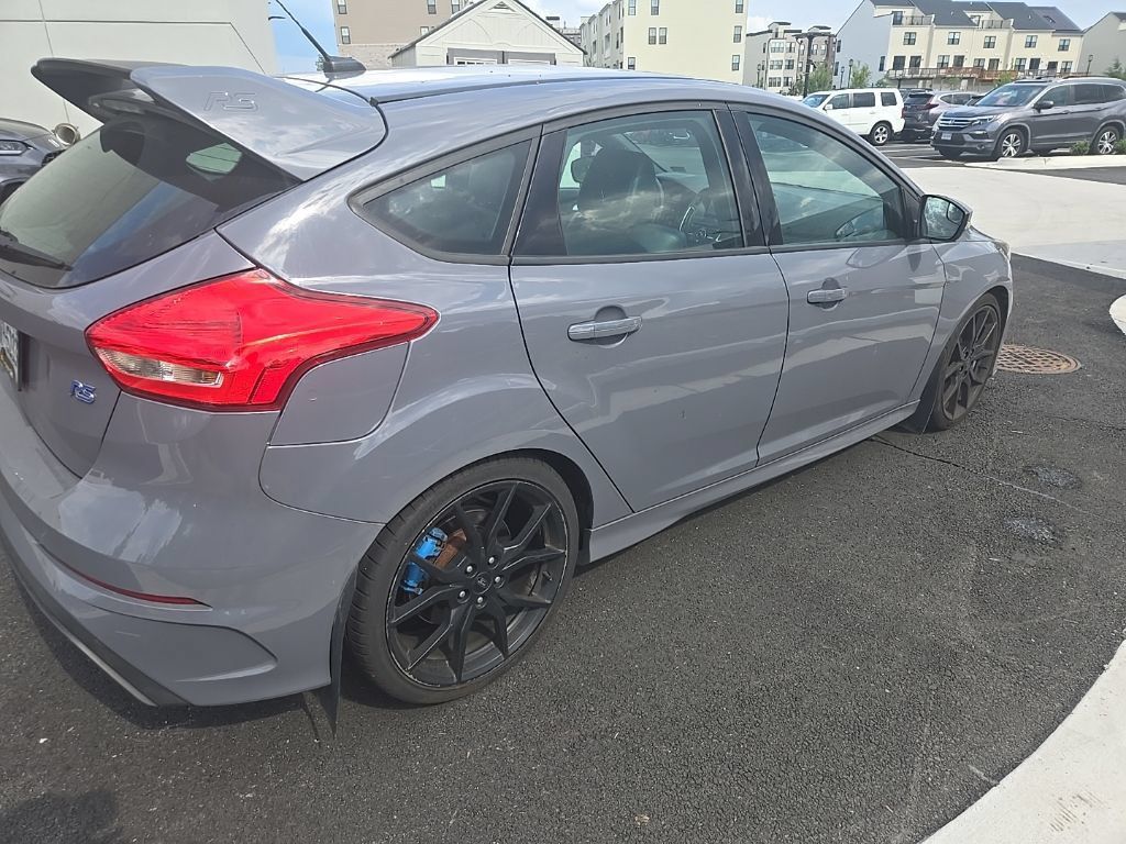 Used 2017 Ford Focus RS AWD/4WD image 4