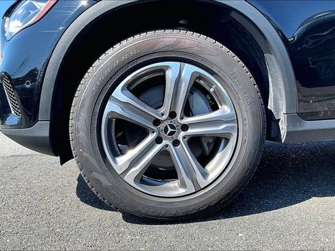 Certified 2022 Mercedes-Benz GLC 300 4MATIC w/ Multimedia Package Lite image 5