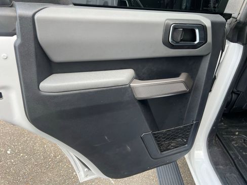 Used 2023 Ford Bronco Black Diamond AWD/4WD image 18