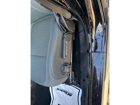 Used 2024 Jeep Gladiator Sport image 18