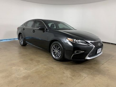 Used 2018 Lexus ES 350 image 4