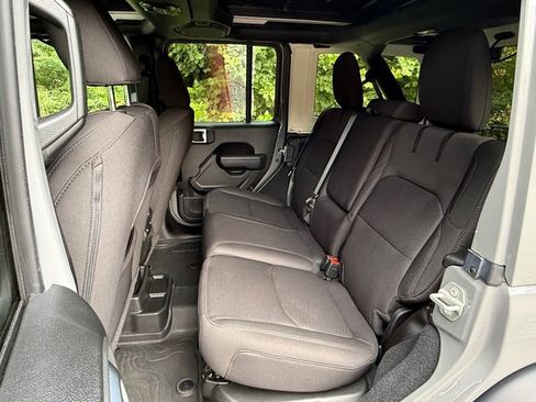Used 2023 Jeep Wrangler Unlimited w/ Sun & Screen Package AWD/4WD image 14