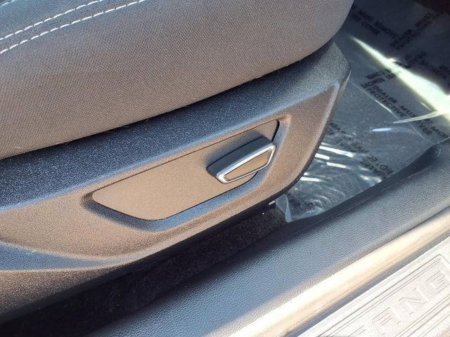 Used 2017 Ford Mustang Coupe RWD image 26