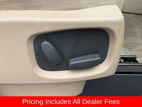 Used 2013 Land Rover LR4 HSE AWD/4WD image 22