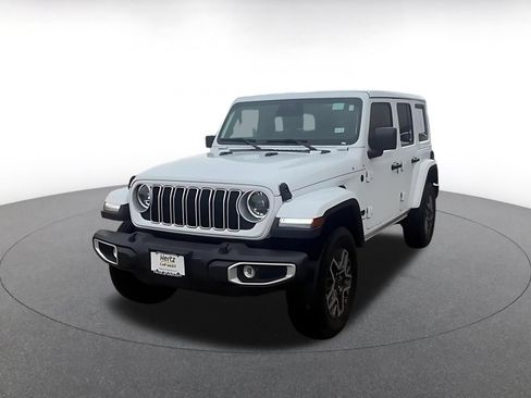Used 2025 Jeep Wrangler Unlimited Sahara AWD/4WD image 7