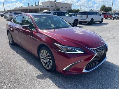 Used 2019 Lexus ES 350 w/ Accessory Package 2