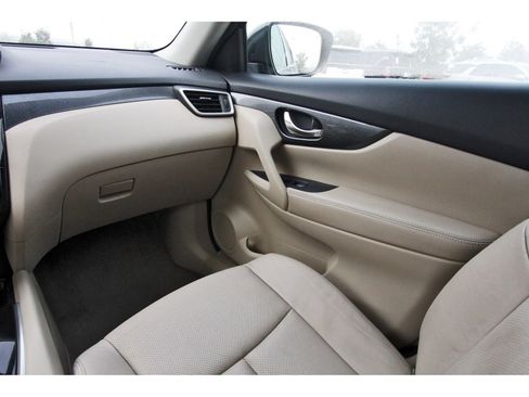 Used 2015 Nissan Rogue SL image 13