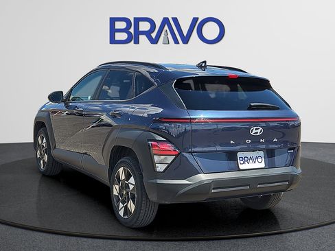 Used 2024 Hyundai Kona SEL AWD/4WD image 3