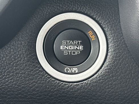 Used 2023 RAM 1500 Laramie image 9