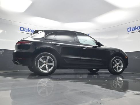 Used 2020 Porsche Macan AWD/4WD image 44