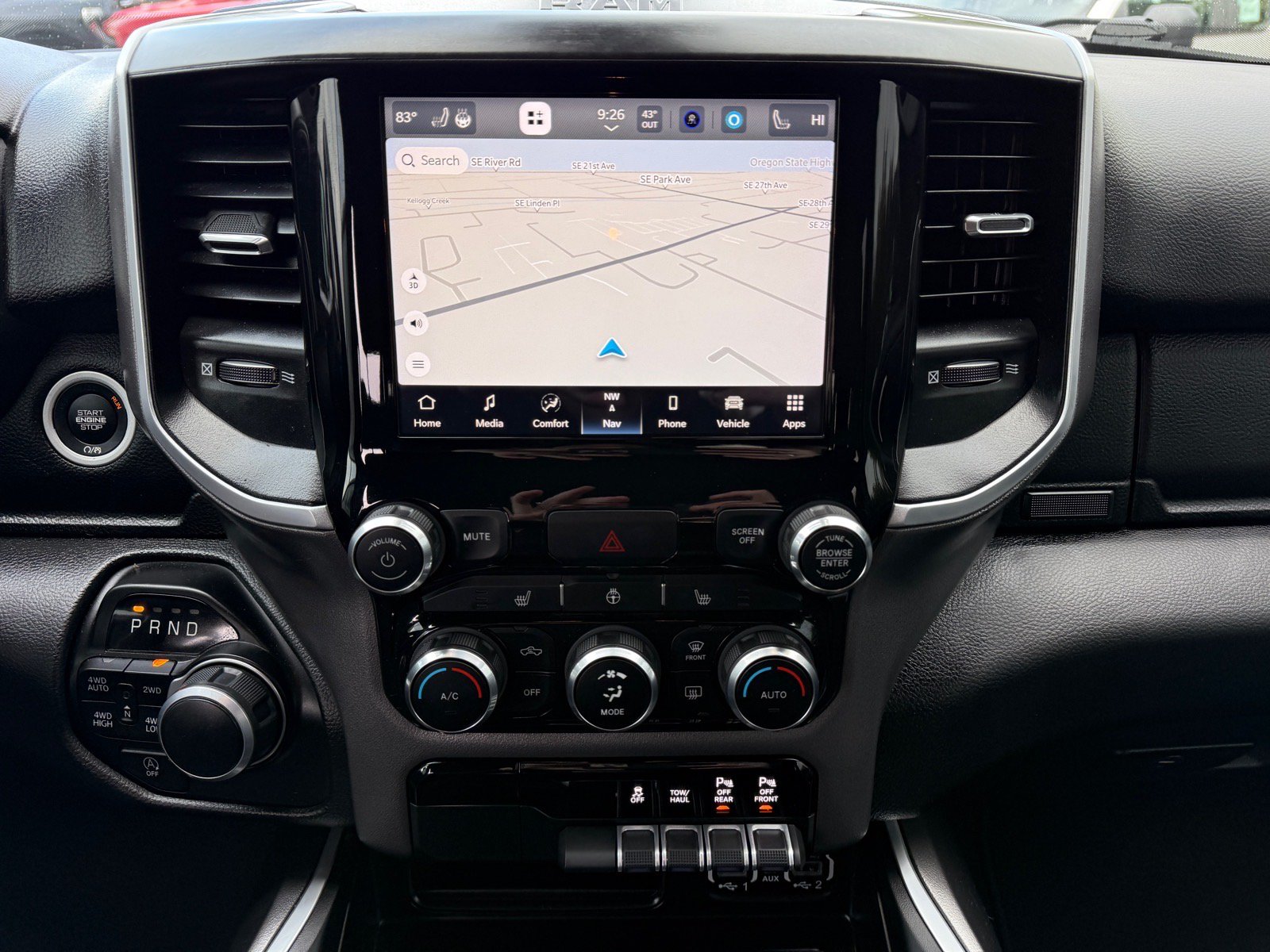 Used 2023 RAM 1500 Big Horn AWD/4WD image 24