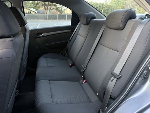 Used 2009 Chevrolet Aveo LT image 19