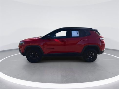 Used 2024 Jeep Compass Trailhawk w/ Sun and Sound Group image 7
