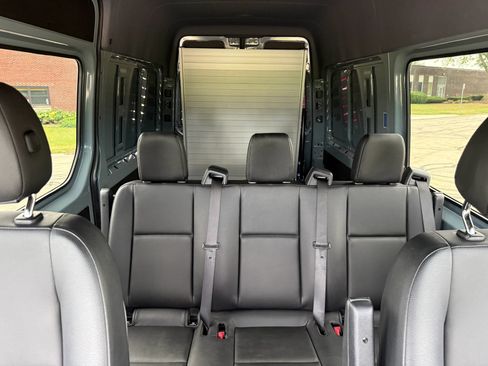 Used 2023 Mercedes-Benz Sprinter 2500 image 27