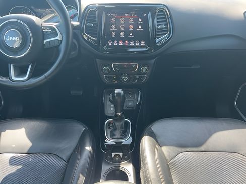 Used 2019 Jeep Compass Limited w/ Safety & Security Group AWD/4WD image 23