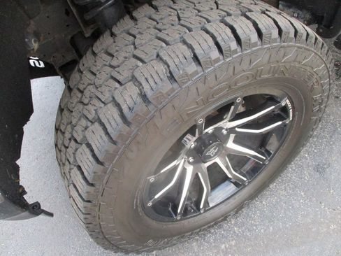 Used 2019 Chevrolet Silverado 1500 RST w/ All-Star Edition AWD/4WD image 13