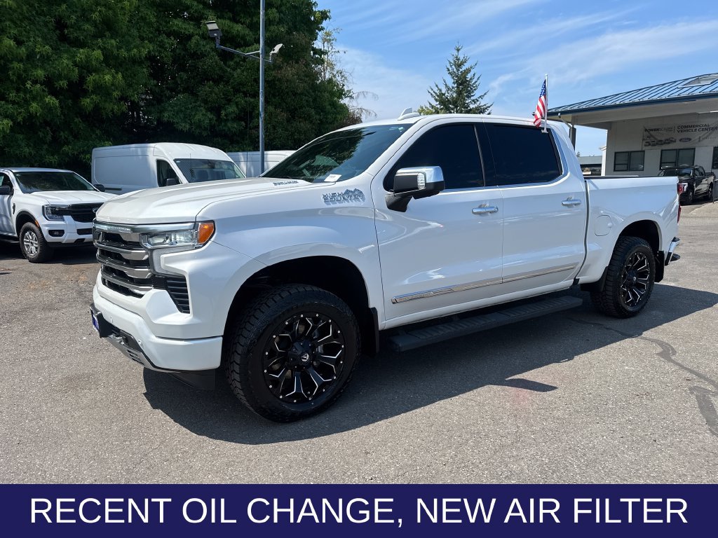 Used 2023 Chevrolet Silverado 1500 High Country AWD/4WD image 2