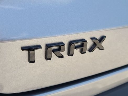 New 2026 Chevrolet Trax LT w/ Midnight Edition FWD image 34