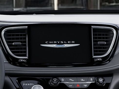 New 2026 Chrysler Pacifica Select FWD image 18
