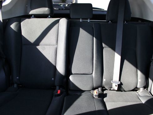 Used 2018 Toyota RAV4 LE w/ All Weather Liner Package FWD image 10