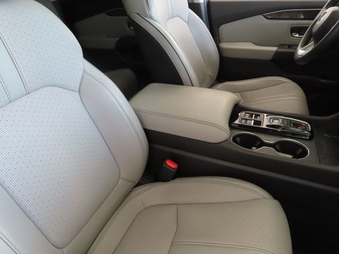 Used 2023 Honda Pilot Elite image 26