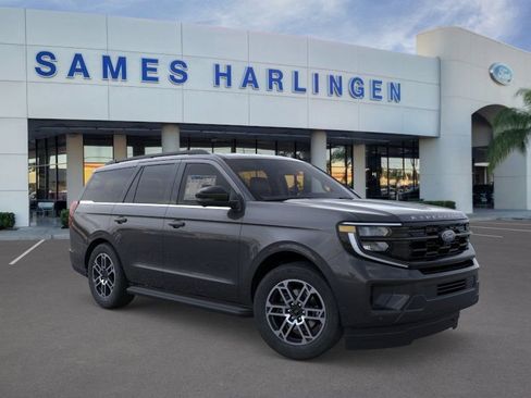 New 2026 Ford Expedition Active RWD image 7