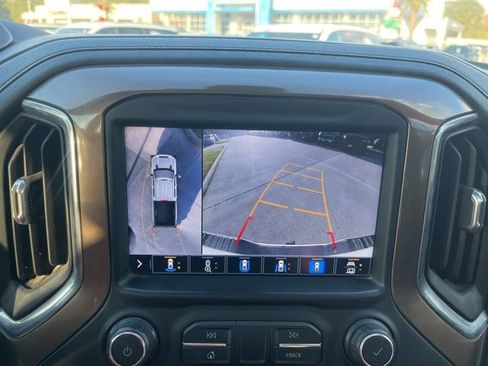 Used 2021 Chevrolet Silverado 2500 High Country w/ Technology Package image 25