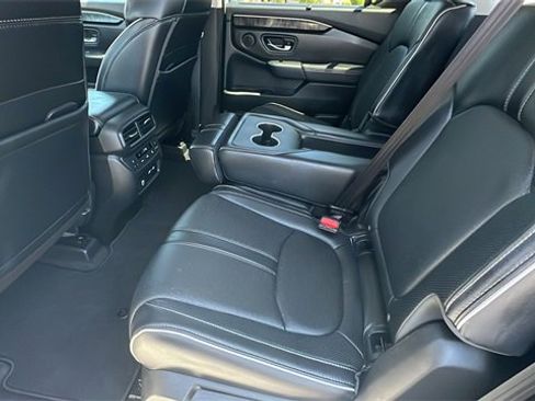 Used 2023 Honda Pilot Elite image 16