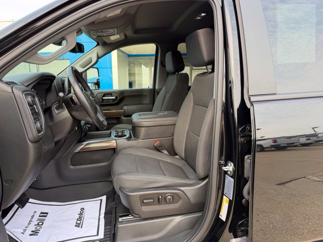 Used 2022 Chevrolet Silverado 2500 LT w/ Convenience Package AWD/4WD image 16