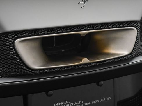 Used 2022 Ferrari 296 GTB RWD image 18
