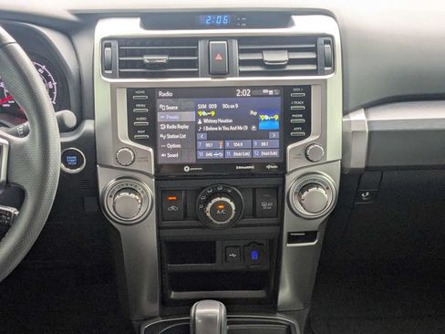 Used 2022 Toyota 4Runner SR5 Premium w/ Moonroof Package RWD image 18