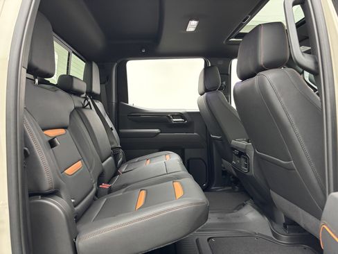 New 2026 GMC Sierra 1500 AT4 w/ AT4 Premium Package AWD/4WD image 40