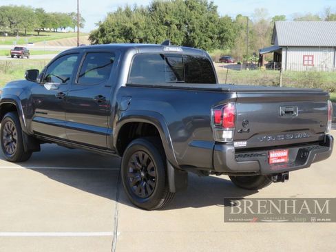 Used 2022 Toyota Tacoma Limited w/ Nightshade Package image 3