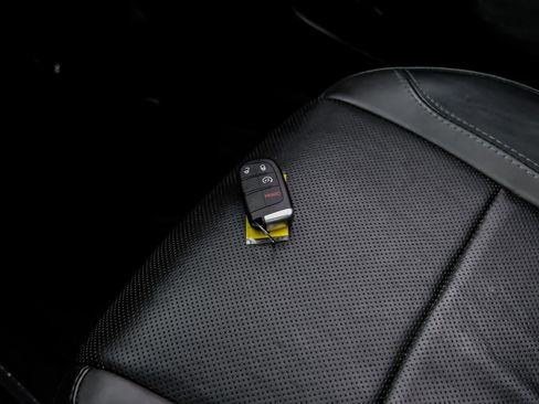 Used 2015 Dodge Charger R/T w/ Plus Group RWD image 74