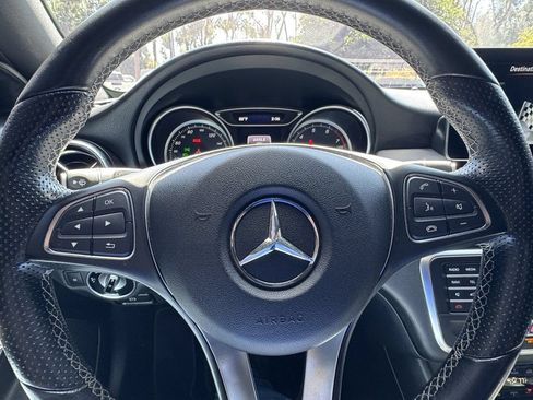 Used 2018 Mercedes-Benz CLA 250 image 23