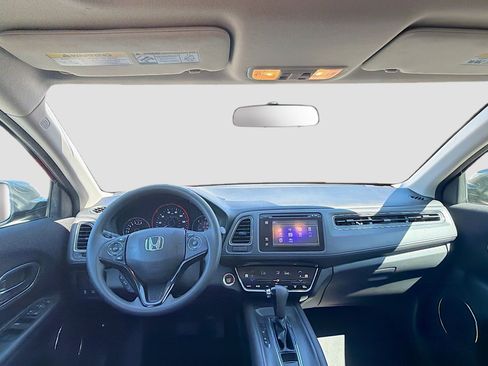 Used 2017 Honda HR-V EX image 16