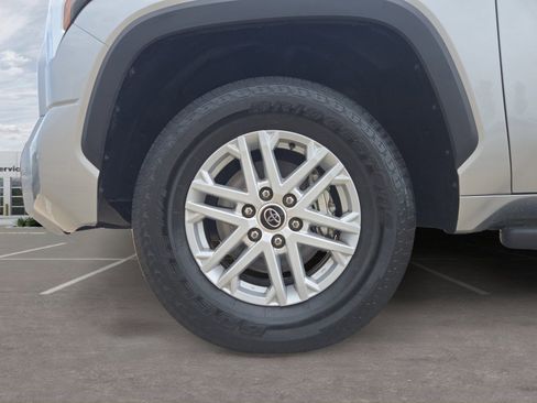 Used 2023 Toyota Tundra SR5 w/ SR5 Convenience Package image 9