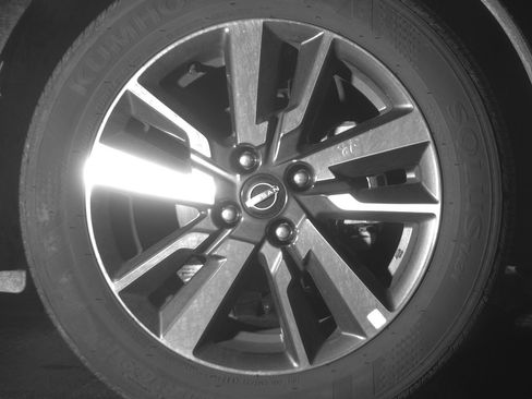 Used 2025 Nissan Versa SV FWD image 13