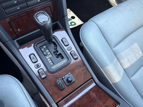 Used 1998 Mercedes-Benz C 280 Sedan image 23