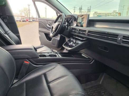 Used 2022 Lincoln Corsair AWD w/ Equipment Group 101A image 17