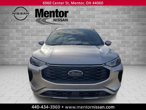 Used 2024 Ford Escape ST-Line image 2